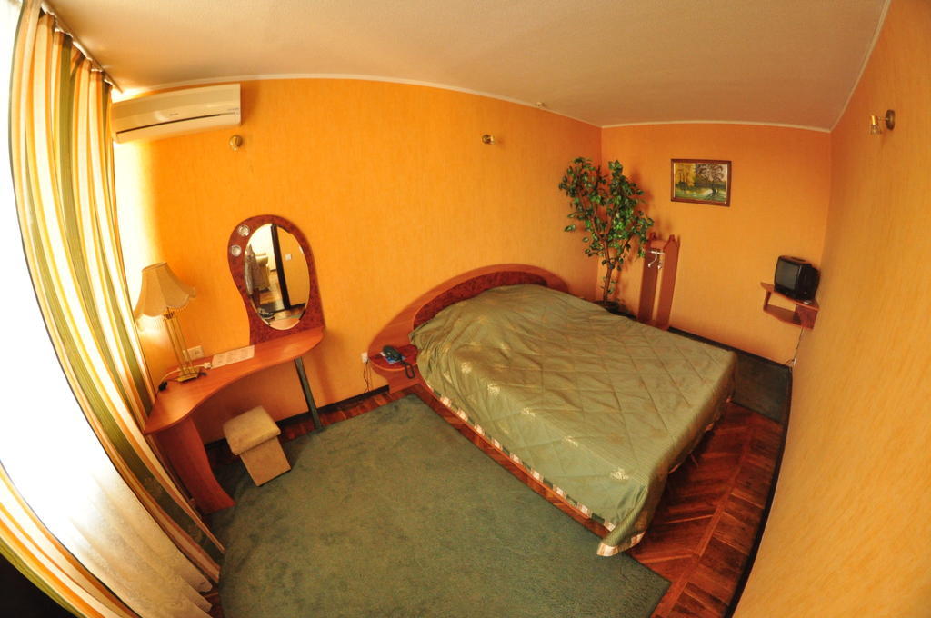 Tourist Hotel Carcóvia Quarto foto